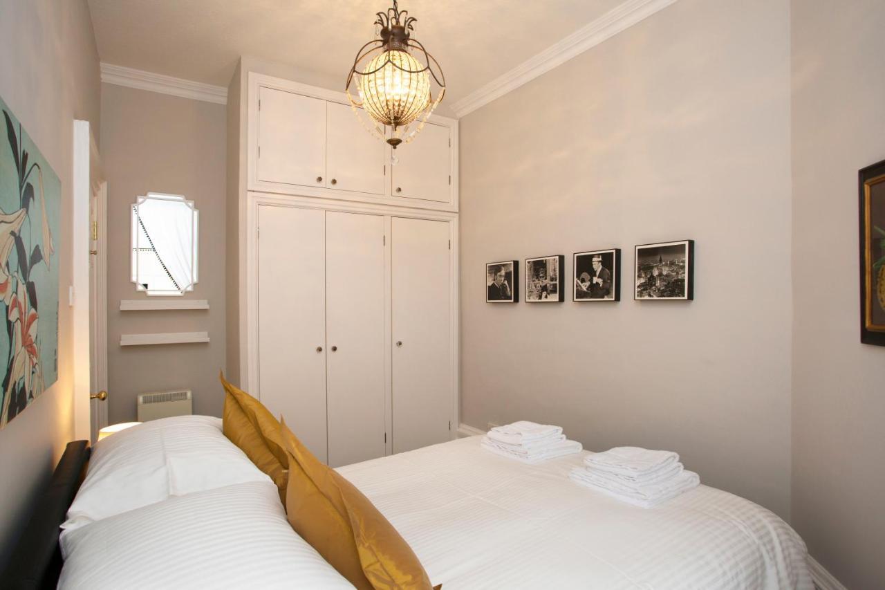 1 Bed Georgian Apartment In Bath City Centre Exterior photo