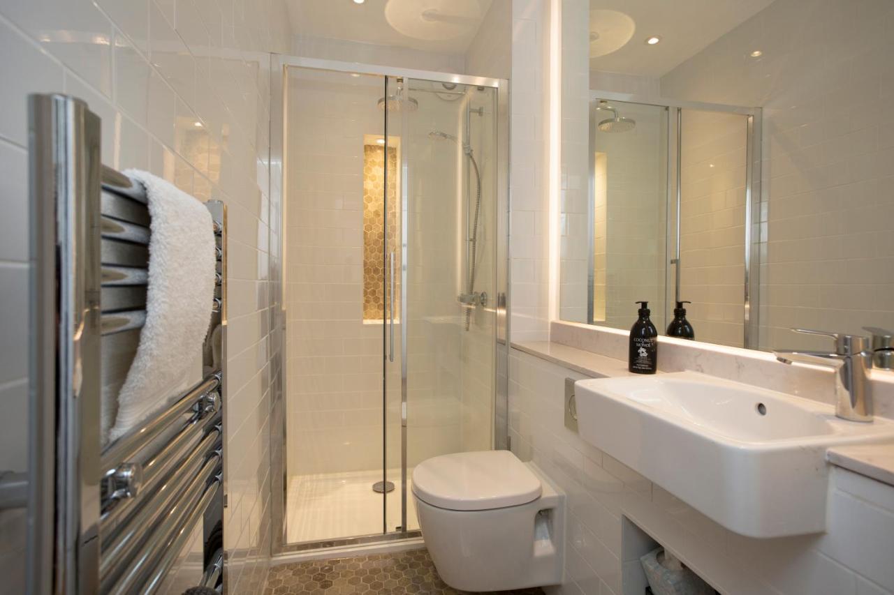 1 Bed Georgian Apartment In Bath City Centre Exterior photo